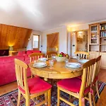 Apartamento Hostdomus Sestriere