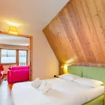 Hostdomus Apartamento Sestriere